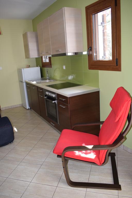 Petros Apartment Pachaina Exterior photo